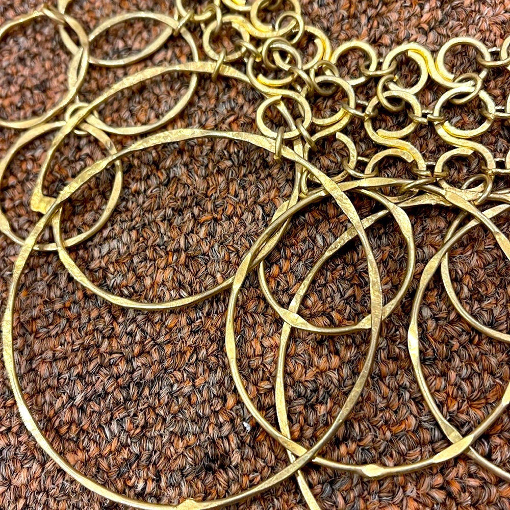 Vintage Goldtone Circle Necklace - Picture 5 of 6